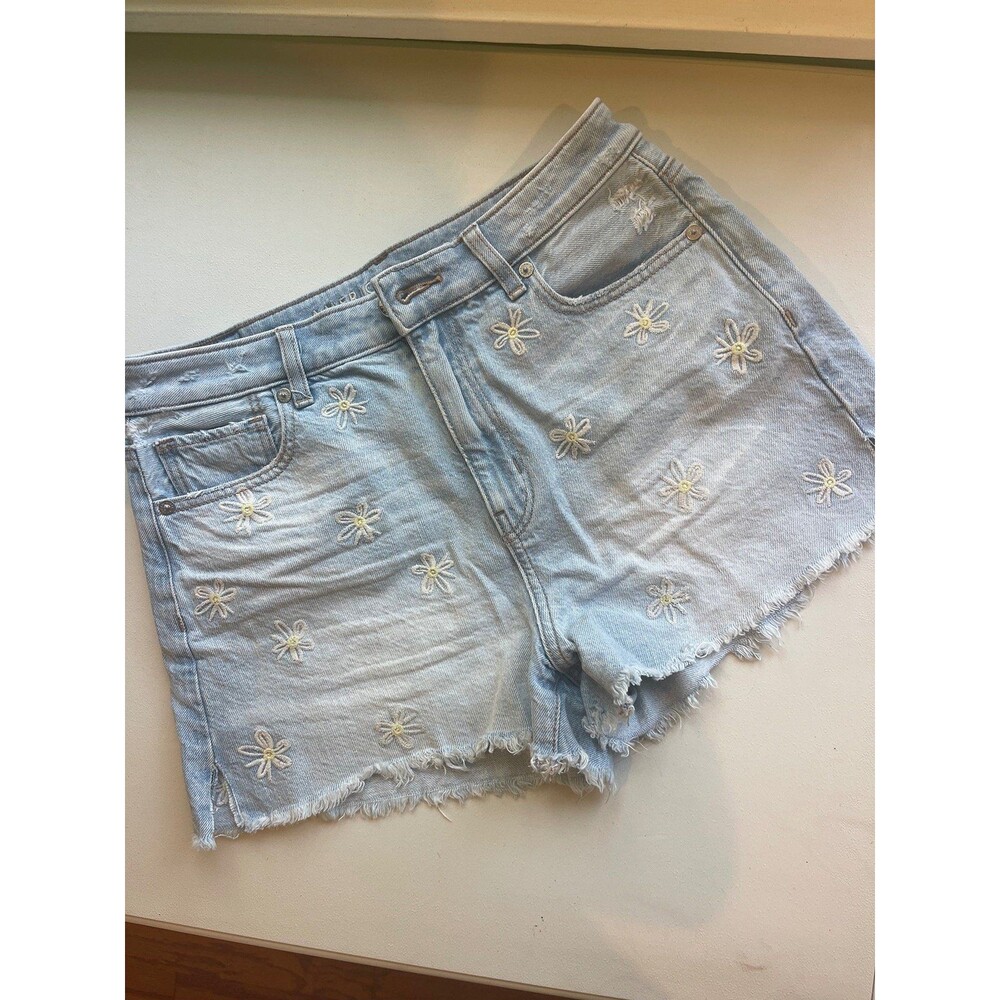 American Eagle Jean Shorts Size 4 y2k acid wash floral embroidery Sz S